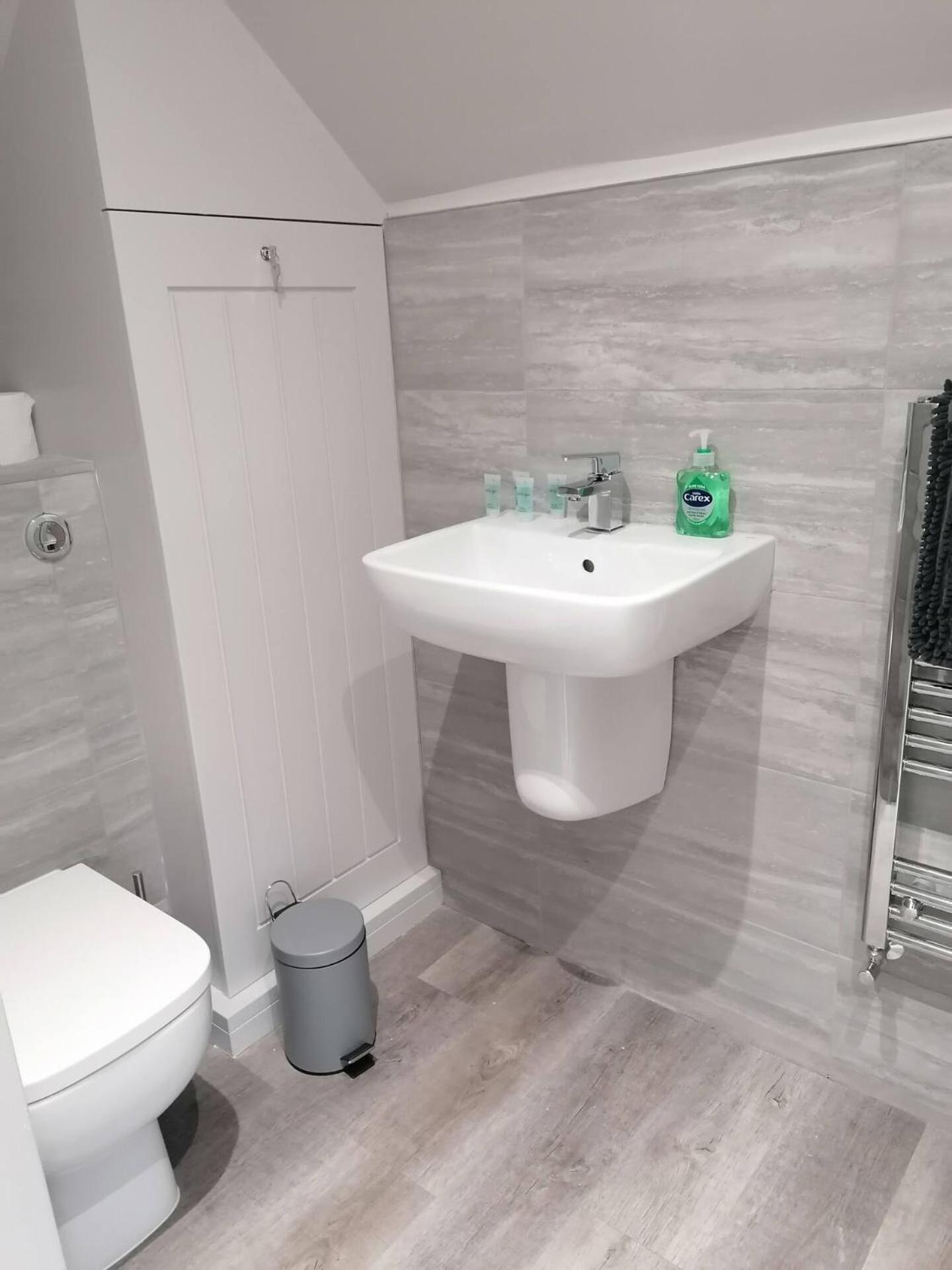 Newly Renovated 3 Bed 2 Bath Apartment & Parking Шефилд Экстерьер фото